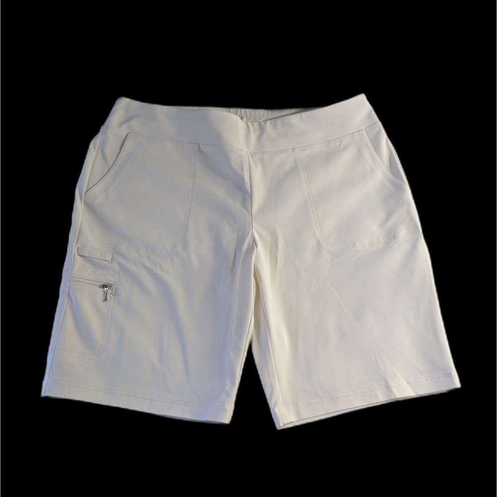 Chico's Zenergy Golf Women's White Performance Golf Shorts Size 3/ 16  NWT